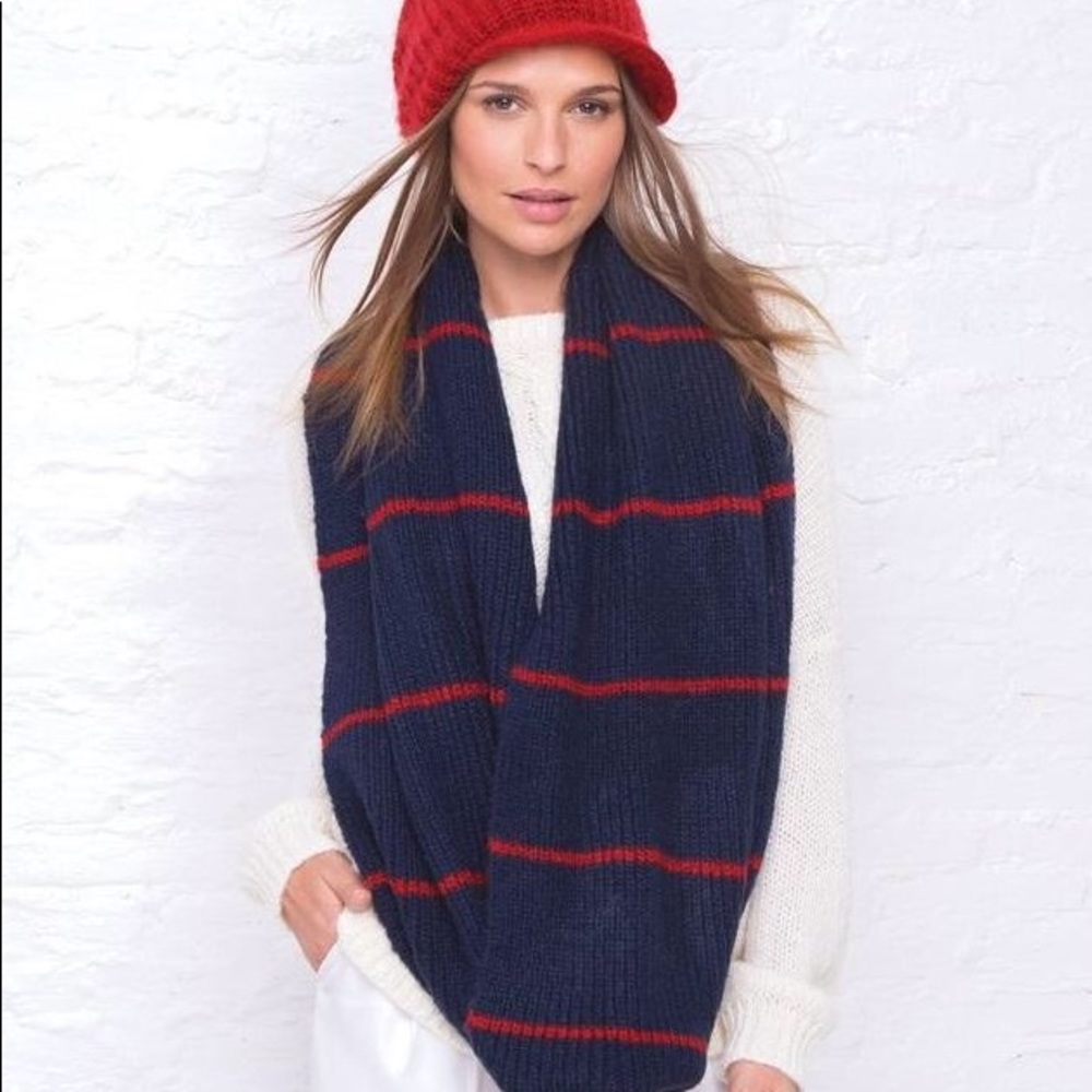 Alexa Eternity Scarf